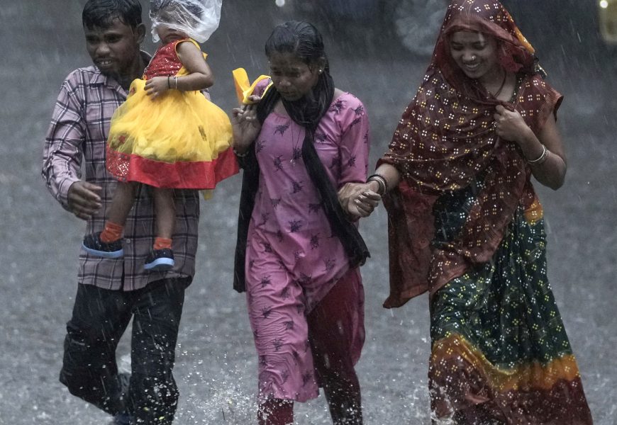 India’s monsoon floods kill at least 22 people in the country’s ...