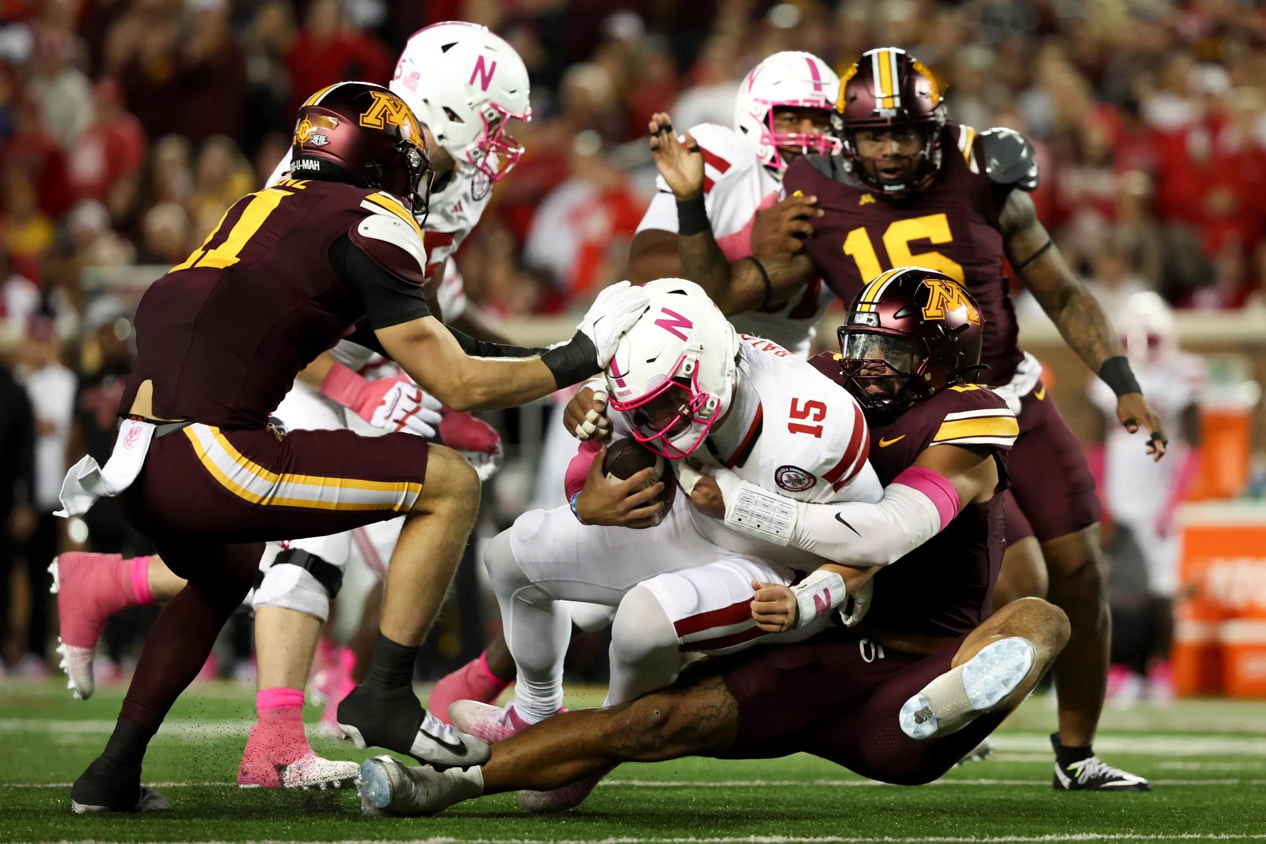 Minnesota beats No. 25 Nebraska 24-6, sacking Dylan Raiola 9 times ...