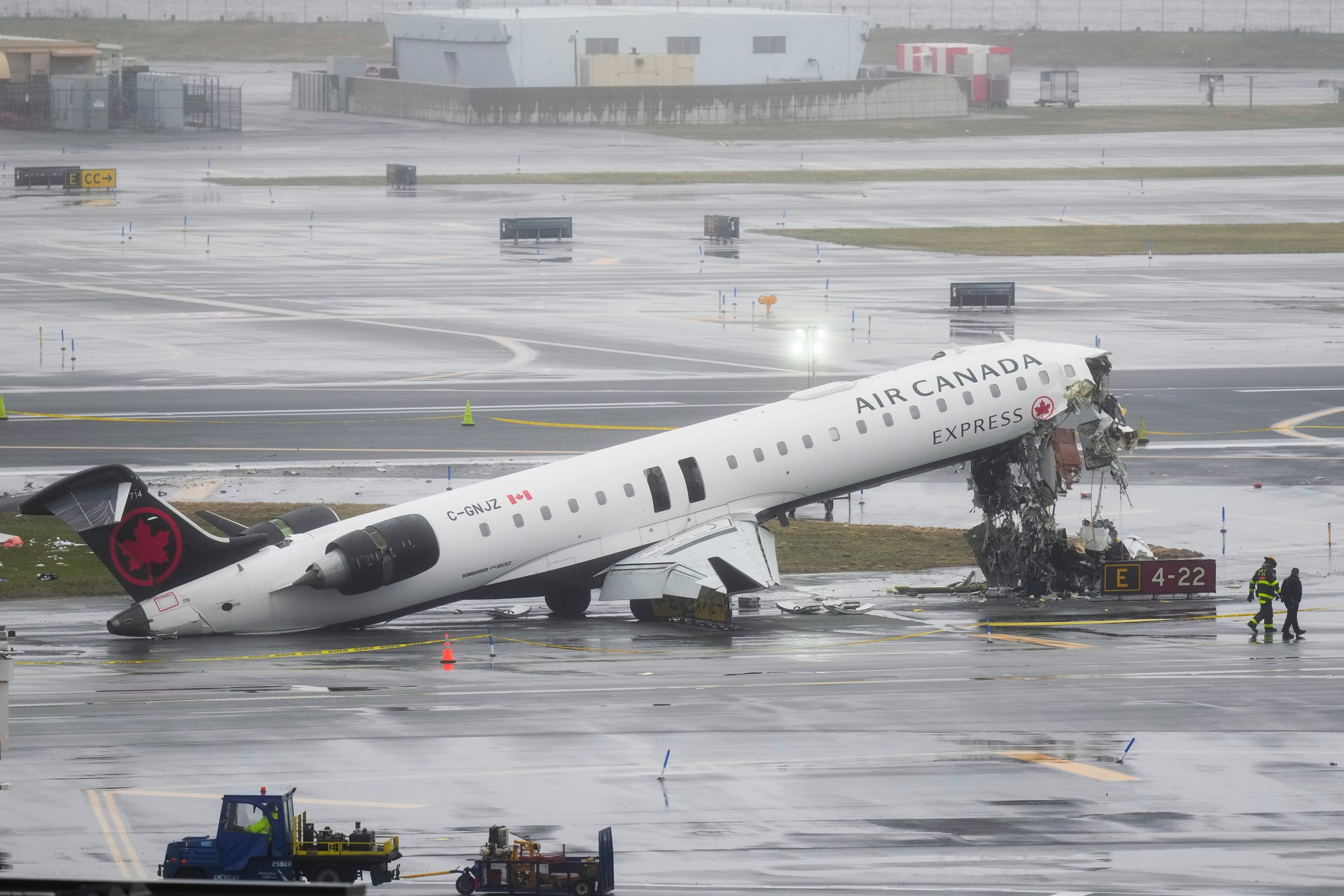 2 pilots killed when jet collides with fire truck at New York’s ...